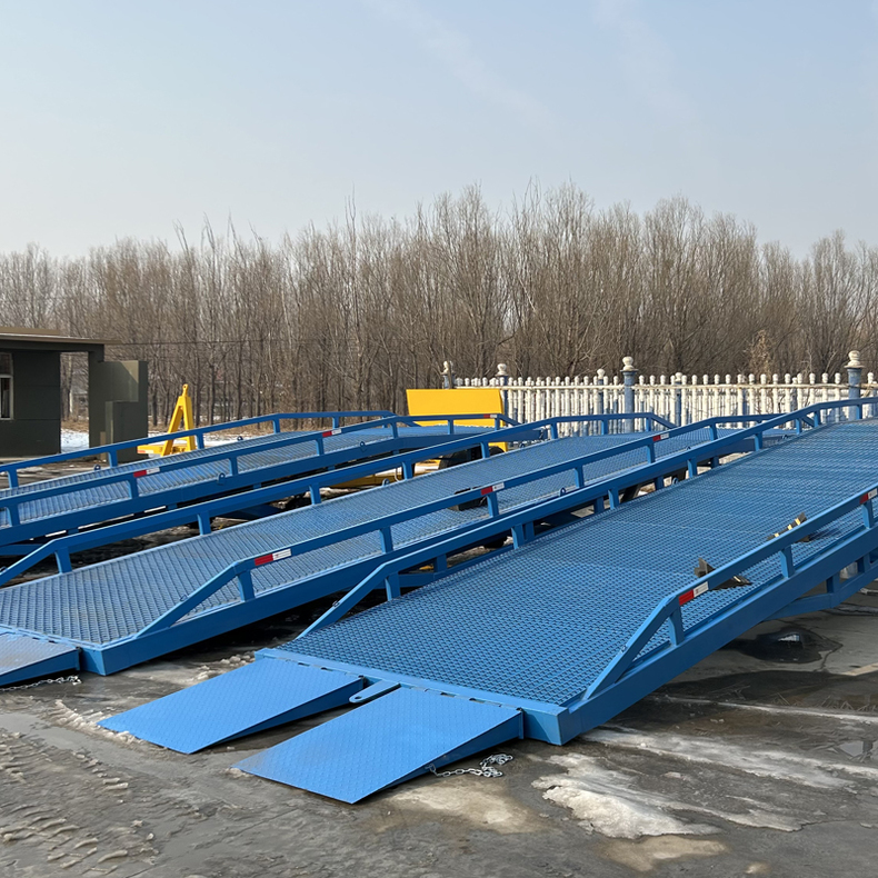 載重10噸移動(dòng)登車橋